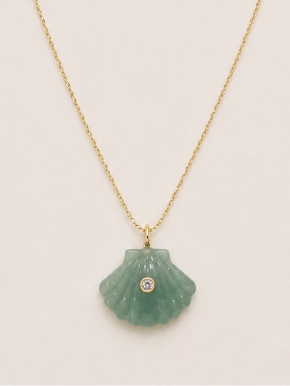 New! Coastal Colorful Seafoam Scallop Shell Pendant Necklace NWOT 5043